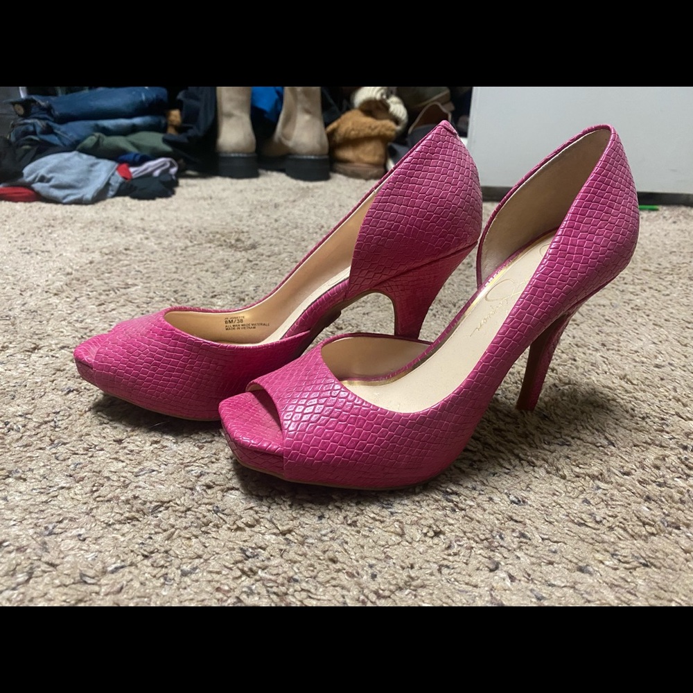 NWT Pink snake skin Jessica Simpson heels